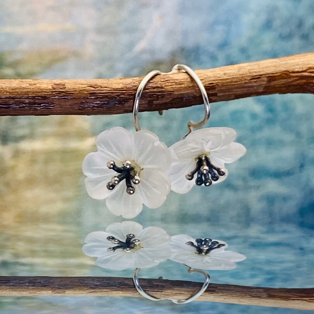 Flower earrings sterling silver &frosted crystal - Picture 2 of 8